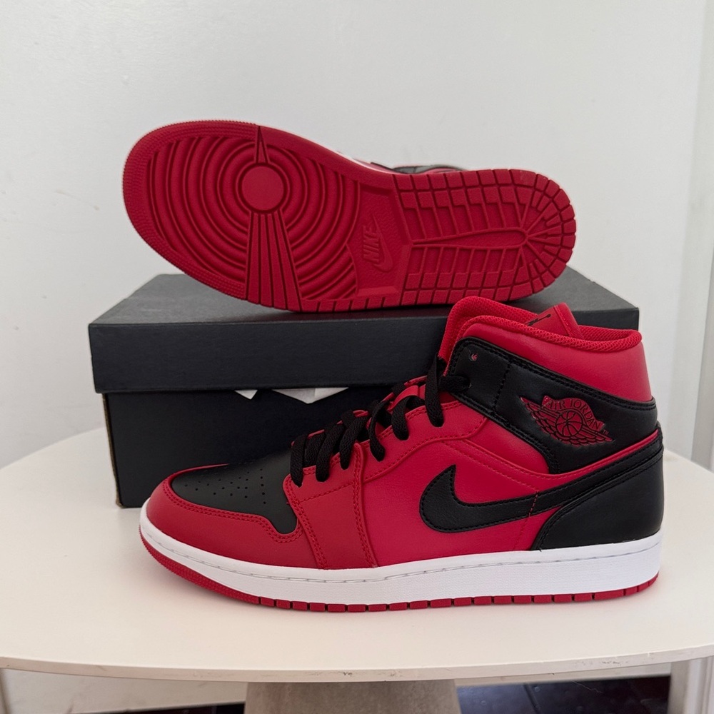 Nike Men's Air Jordan Black and Red High-Top Sneakers